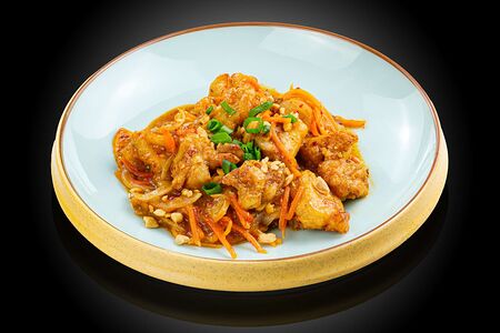 Острые кусочки курицы по сычуаньски с арахисом