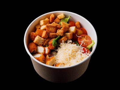 Салат Цезарь с курицей