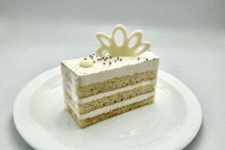 Пирожное Молочная девочка