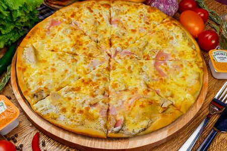 Ветчина с курицей на тонком тесте