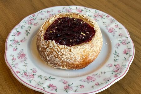 Люкс ватрушка с брусникой