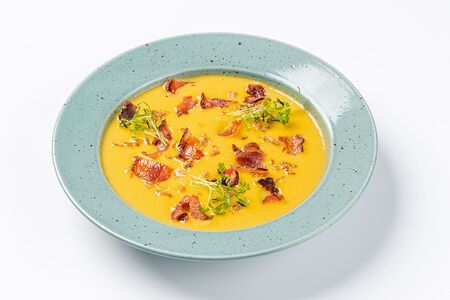 Суп-крем министроне с беконом