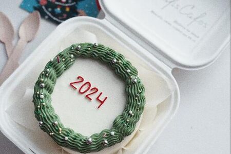 Бенто-торт 2025 венок 