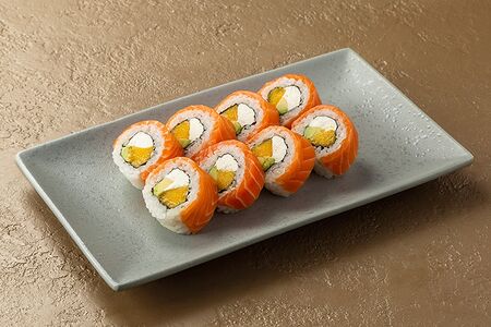 Филадельфия с авокадо и манго