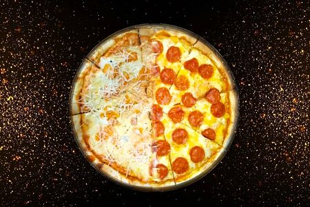 Пицца 50/50 Пепперони и Четыре сыра