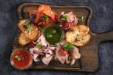 Мясная тарелка