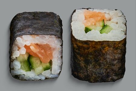 Ролл Сяке маки 