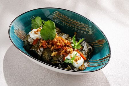 Долма с говядиной и свининой