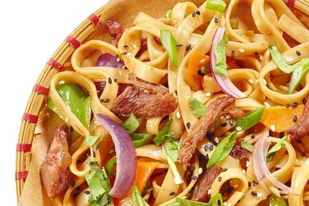 Вок с лапшой и говядиной (m/l)