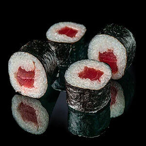 Ролл с тунцом