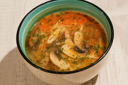 Домашняя лапша с грибами