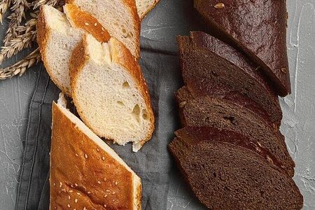 Черный багет с отрубями