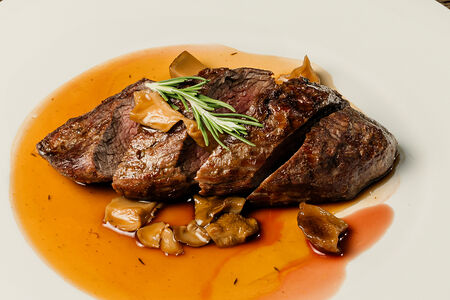 Стейк Кафе де Пари