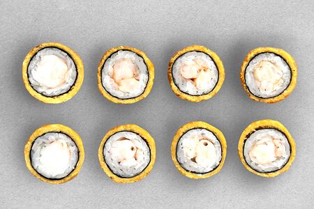 Жаренный мини с креветкой