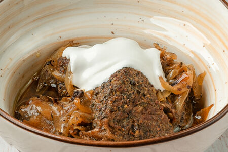 Чакондрили с говядиной