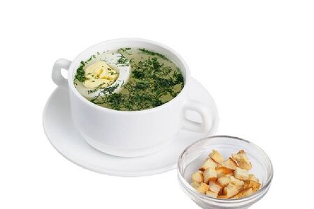 Куриный бульон с яйцом и сухариками