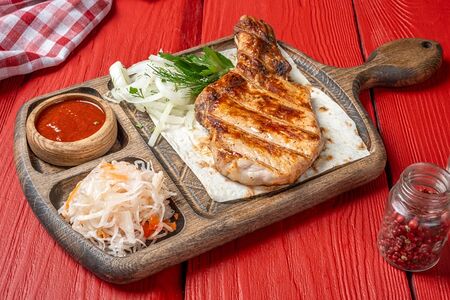 Хоровац из корейки свиной на кости