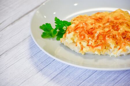 Курица с ананасами