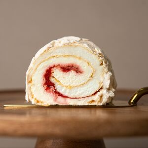 Павлова с клубникой