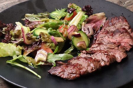 Стейк-салат
