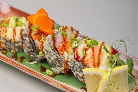 Темпура ролл с форелью