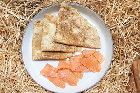 Блинчики с лососем 