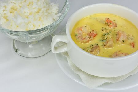 Креветки в сливочно-чесночном соусе