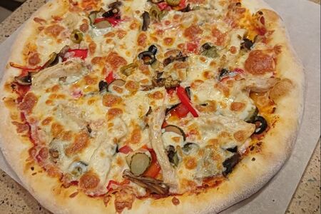 Пицца фирменная Фрайдей