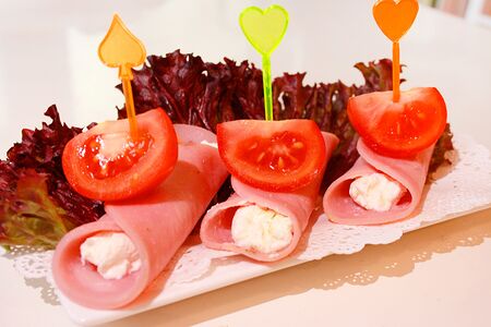 Рулетик из ветчины