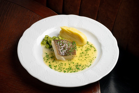 Палтус с соусом БерБлан