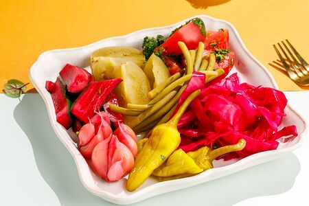 Ассорти из домашних солений 