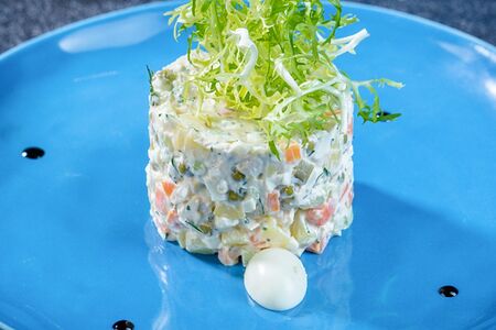 Салат столичный с куриным филе