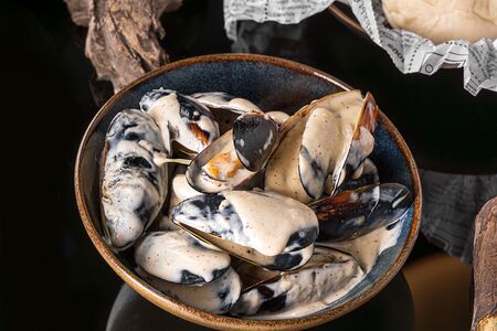 Мидии в сливочном соусе