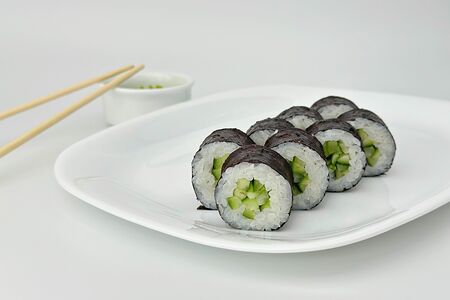 Хосомаки Огурец