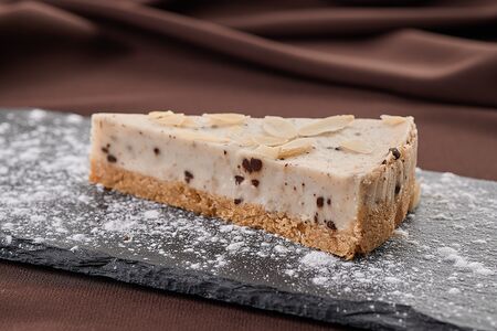 Чизкейк Нью-Йорк с кусочками шоколада