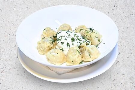 Пельмени со сметаной 