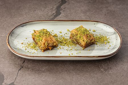 Классическая турецкая пахлава с фисташками