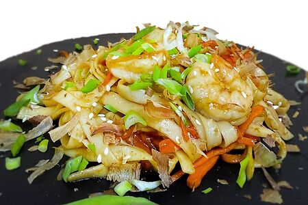 Wok с креветками 