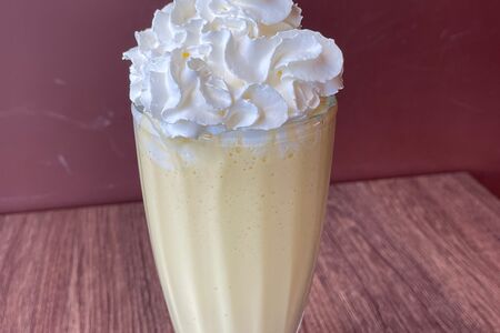 Милкшейк Манго-маракуйя