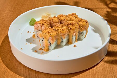 Опаленная креветка, краб и груша