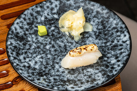 Гребешок абури трюфельный айоли