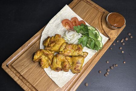 Шашлык из курицы с гарниром Милое дело