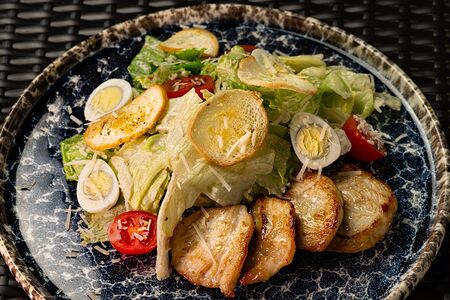 Цезарь с курицей