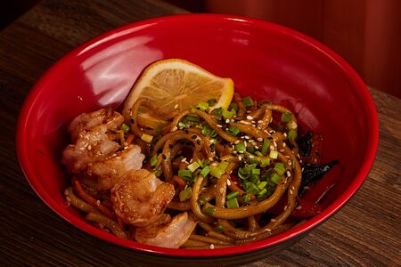 Лапша с креветками