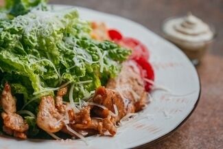 Салат Цезарь с курицей Основные