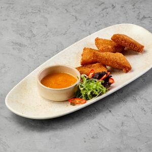 Тёплый сыр со сладким чили