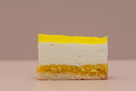 Лимонное пирожное