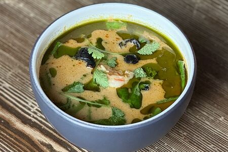 Кокосовый суп с морепродуктами