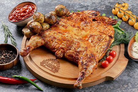 Шашлык из целого цыплёнка с молодым картофелем