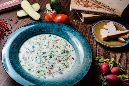 Окрошка на кефире с вяленой куриной грудкой